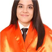 Profesora titulada en Administración y Dirección de empresas con dos años de experiencia impartiendo clase de forma presencial